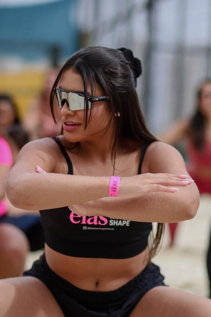 Foto vertical 4 — Elas no Shape